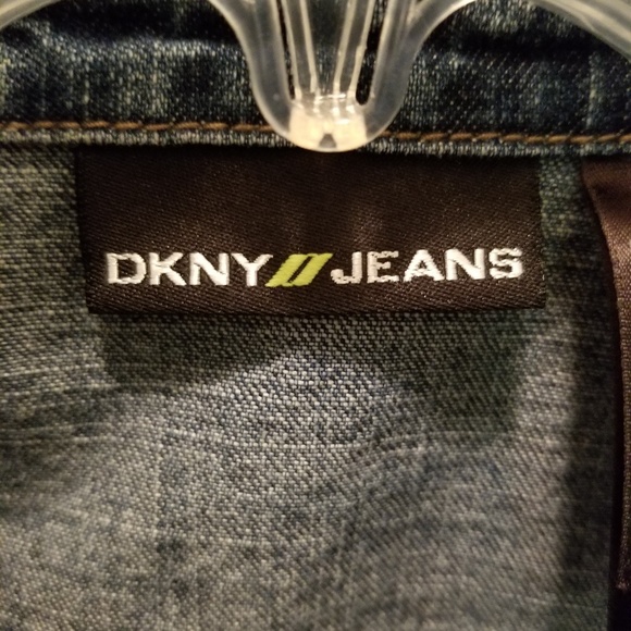 DKNY Jeans Medium Wash Jean Jacket - Picture 3 of 5